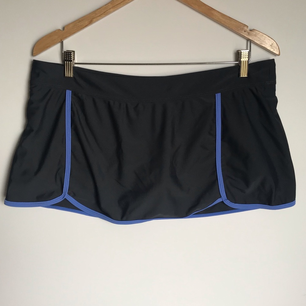 Free Country Bathing Suit Skirt / Navy/ Size XL.